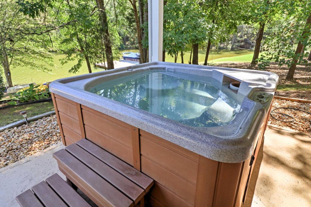 Lakefront Cottage With Private Hot Tub! Buckhead Buitenkant foto